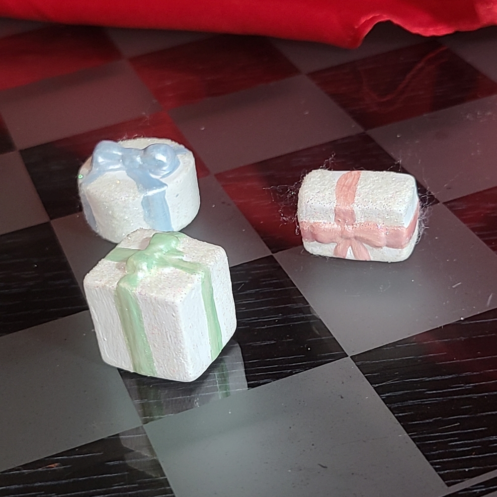 Little gift boxes for your snow baby collection to put around tree